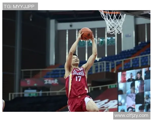 任骏飞领衔广东男篮奋战新赛季展现拼搏精神与团队协作的决心与信念 任骏飞领衔广东男篮奋战新赛季展现拼搏精神与团队协作的决心与信念